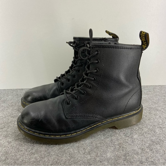 Dr. Martens Delaney Junior Size 5 Lace Up Black Leather Combat Ankle Boot - Picture 14 of 15